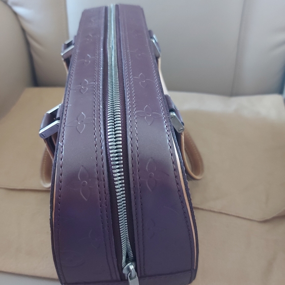 Louis Vuitton Shelton - Picture 5 of 16